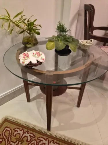 Mesa lateral / de apoio redonda com tampo de vidro temperado 5 mm