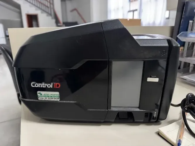 Relógio de ponto biométrico - Control ID
