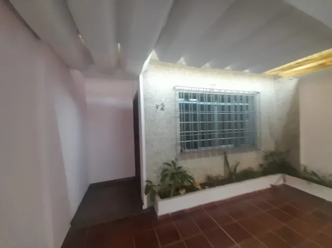 CASA LOCAÇÃO PLANALTO PAULISTA- -03 DORMS-03 BANHEIROS-CLOSET- 02 VAGAS-PORTÃO AUTOMÁTICO-