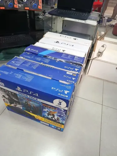 PlayStation 4 slim seminovos com nota e garantia até 18 x para pagar nos cartões de credit