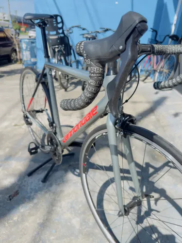 Bicicleta bike Speed Canonndale muito NOVA!