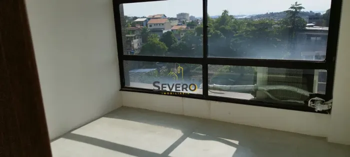 Sala comercial à venda no bairro Zé Garoto - São Gonçalo/RJ