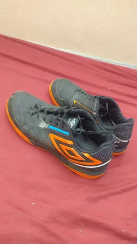 Umbro pro 5 club original mais bola da puma
