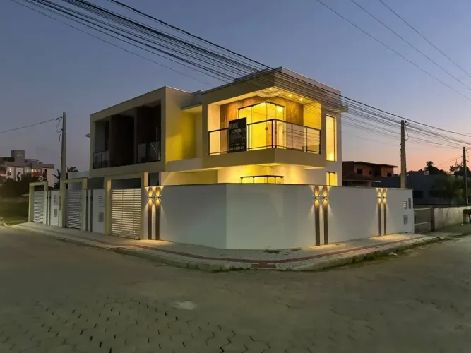 Casa para venda com 84 metros quadrados com 2 quartos