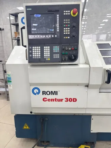 Torno Romi Cnc Centur 30D novíssimo !