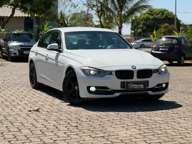 BMW 320I A 2.0 Turbo/activeflex 16V 184cv 4P 2015