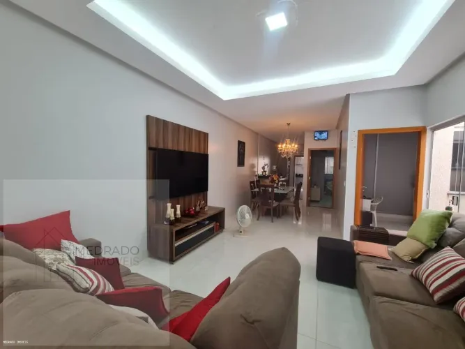 Casa para Venda em Goiânia, Setor Faiçalville, 3 dormitórios, 1 suíte, 3 banheiros, 2 vaga