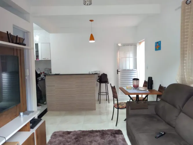 VENDO UMA CASA NO CABULA VI. 40 mil