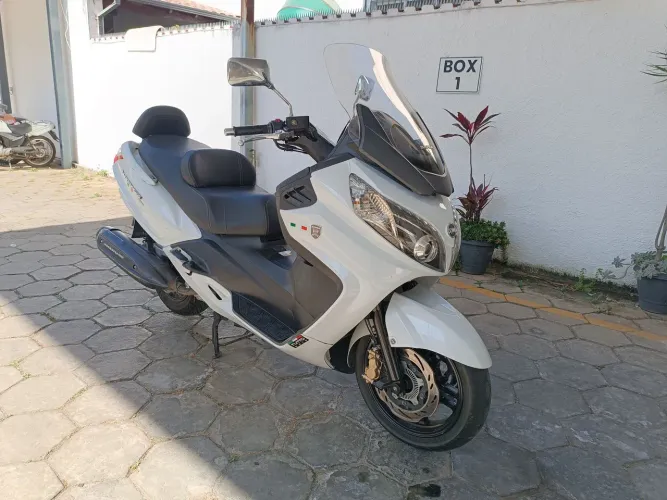DAFRA MAXSYM 400I