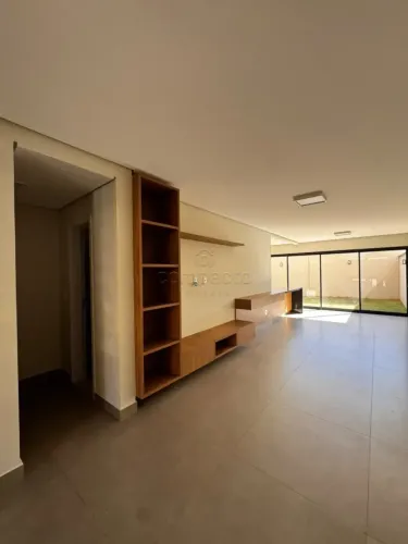 Casa em Condomínio para Locação | 3 Quartos | 3 Suítes | 2 Vagas | Zona Sul