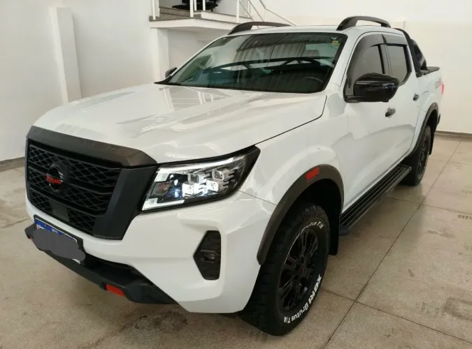 Nissan Frontier Pro4x CD 4X4 2.3 Bi-TB Die. AUT 2023