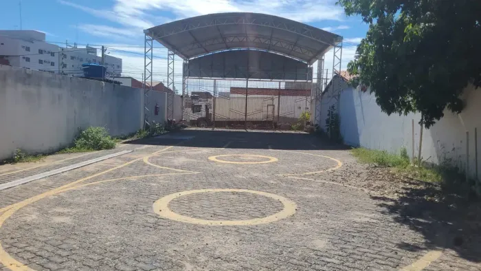 Galpão vizinho ao Super fácil atacado no alto de São Manoel em Mossoró