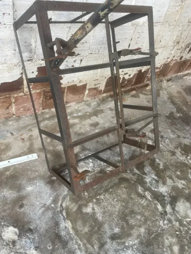 Caixa de ferro moto fan
