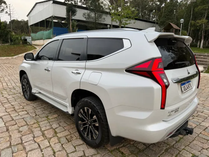 Mitsubishi Pajero Sport HPE 2.4 4X4 Diesel Aut. 2024