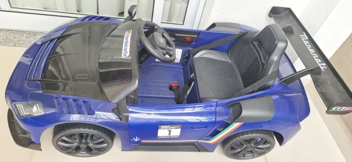 Carro elétrico infantil Bandeirante Maserati