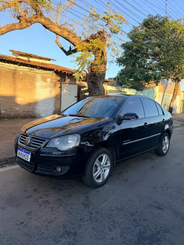 Volkswagen Polo Sed. Comfort. 1.6 MI Tot. Flex 8V 2011