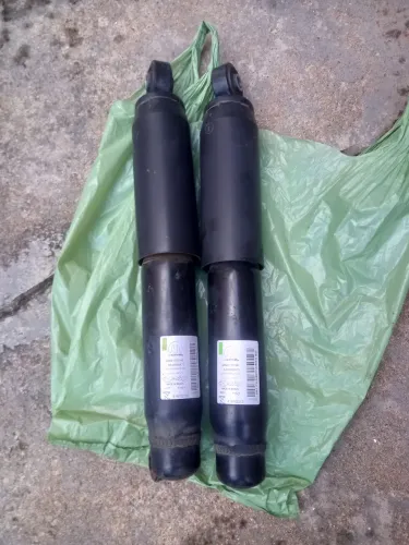 Vendo par de amortecedor traseiro strada coofap turbo gas 