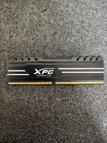 Memória RAM 16GB XPG Gammix D10 Preto 3200MHz CL16 - Excelente Estado