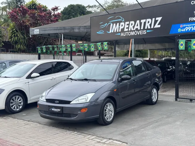 Ford Focus Sedan 2.0 16v/2.0 16V Flex 4P Aut. 2003