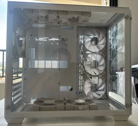 Gabinete Aigo com 8 Fans argb (trocas e parcelo) 