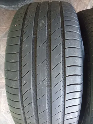 PNEUS ARO 20 TOPS, $325, CADA