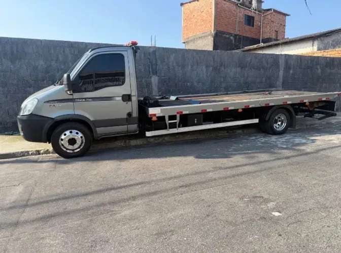 Guincho Plataforma Iveco 70C17
