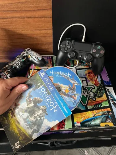 Ps4 slim 