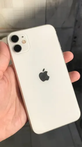 iPhone 11 64GB todo ORIGINAL 