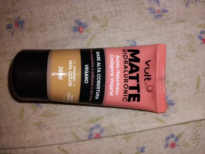 BASE VULT MATTE HIDRALURONIC - Alta cobertura