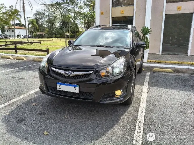 Subaru Outback 3.6 H6 SW Aut. 2010