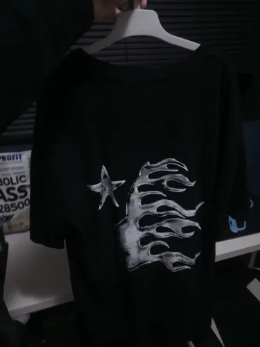 Camiseta Hellstar Path to Paradise - Tamanho M - 100% Algodão