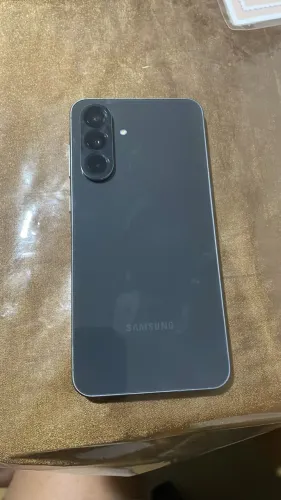 Celular A56 condição de novo