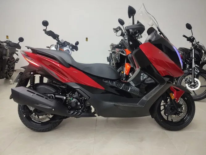Zontes E350 E350 - Concorrente XMax Nmax PCX
