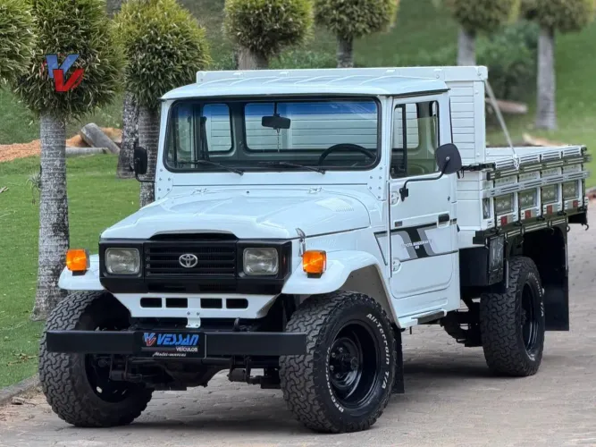 Toyota Band.Picape Chassi Curto Diesel 1998