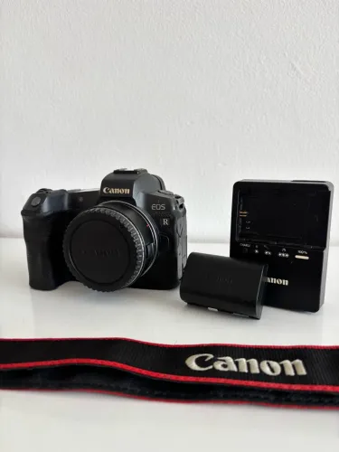 Câmera cânon R ( já com adaptador ef)