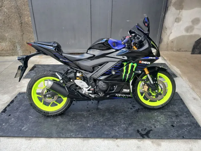 Yamaha yzf r3 2020
