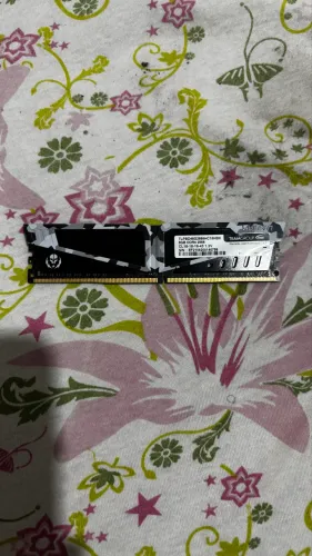 Memória 8GB DDR4 2666MHz Team Group T-Force Vulcan Z