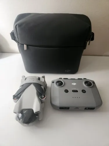 Drone DJI mini 3 semi novo homologado 11 ciclos de bateria