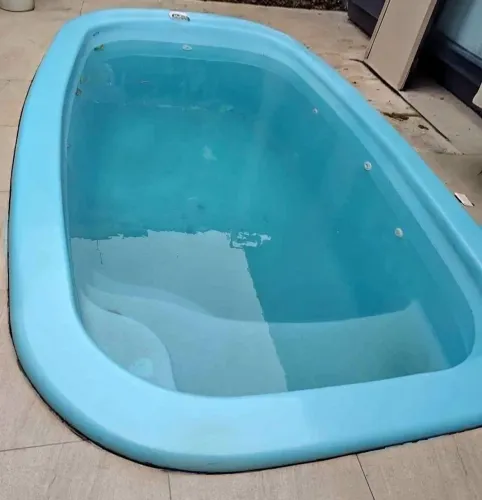 Piscina 4.5 m x 2.5m completa com aquecedor e escorrega