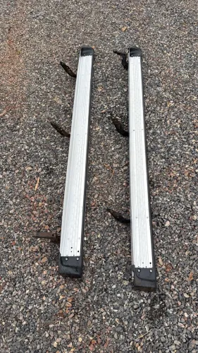 Estribo Hilux