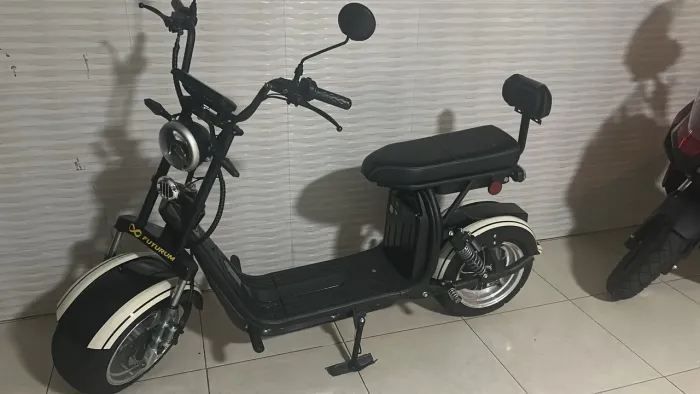 Scooter elétrica