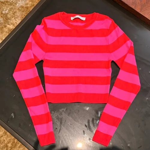 Blusa ZARA LISTRADA ROSA E VERMELHO