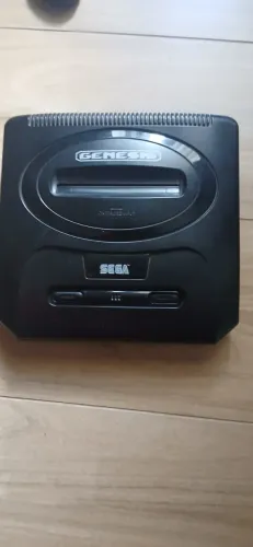 Sega Mega Drive com jogos