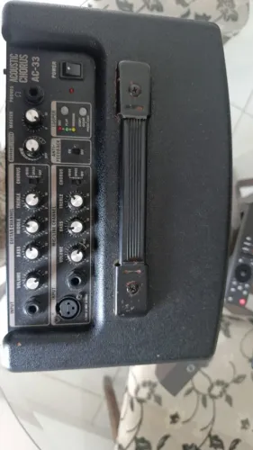 Amplificador roland ac-40 para violão