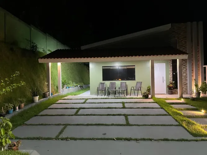 Casa no condomínio Lacqua em Iranduba com 3 Quartos sendo 1 suíte / Mobiliada / Pronta par