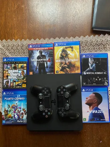 Ps4 slim, 2 controles, 6 jogos, 861,4 armazenamento, perfeitas condições 