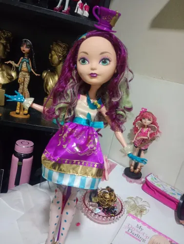 madeline hatter gigante ever after high monster high
