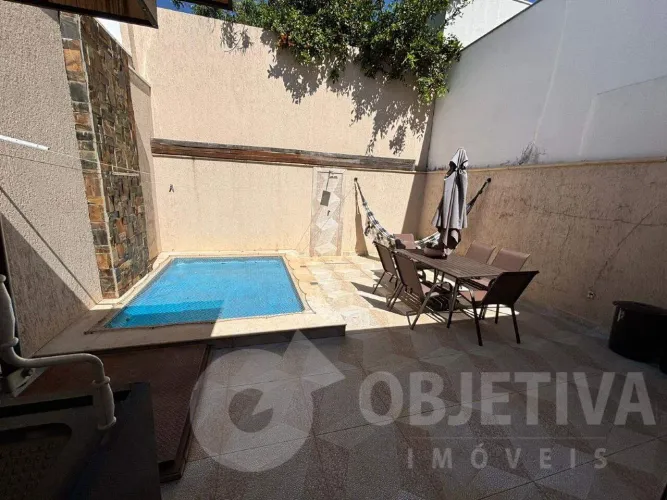 Casa em Condomínio à venda, 2 quartos, 1 suíte, 2 vagas, Terra nova 1 - UBERLANDIA/MG