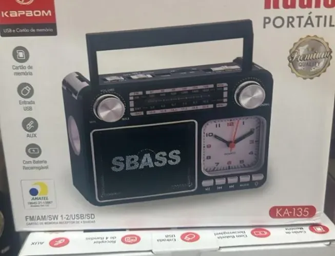 Rádio estilo retrô recarregável