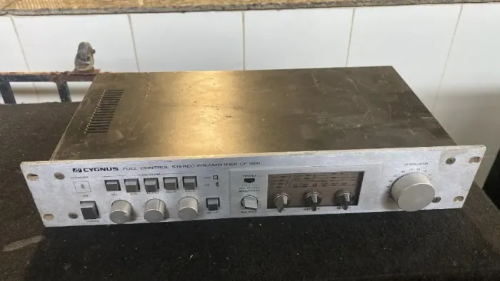 Amplificador CP 1800 Cygnus